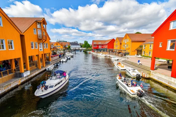 LÕUNA - NORRA - Image 6