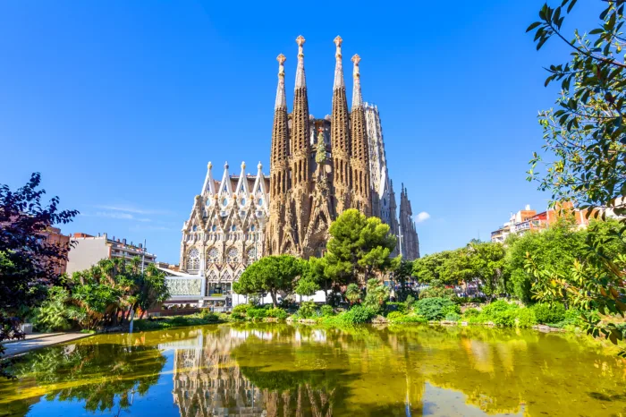 BARCELONA, mägiklooster MONTSERRAT ja TORRESE Veinitalu.